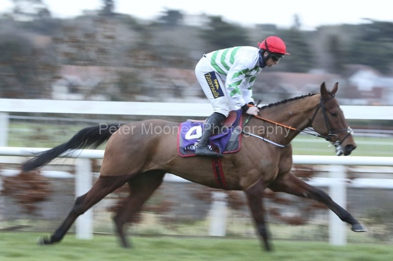 Hollow-Games-291220PML0969