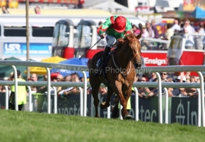 Dancing-Rain-PML-00155116