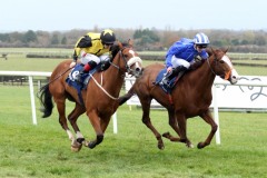 4 November 2018;   NADHEER, Shane Crosse up, right, holds the challenge of Johnny Drama, Colin Keane up, to claim The JF Dunne Insurances Maiden at Naas.      © Peter Mooney, 59 Upper George's Street, Dun Laoghaire, Co. Dublin, Ireland.    Tel:  00 353 (0)86 2589298